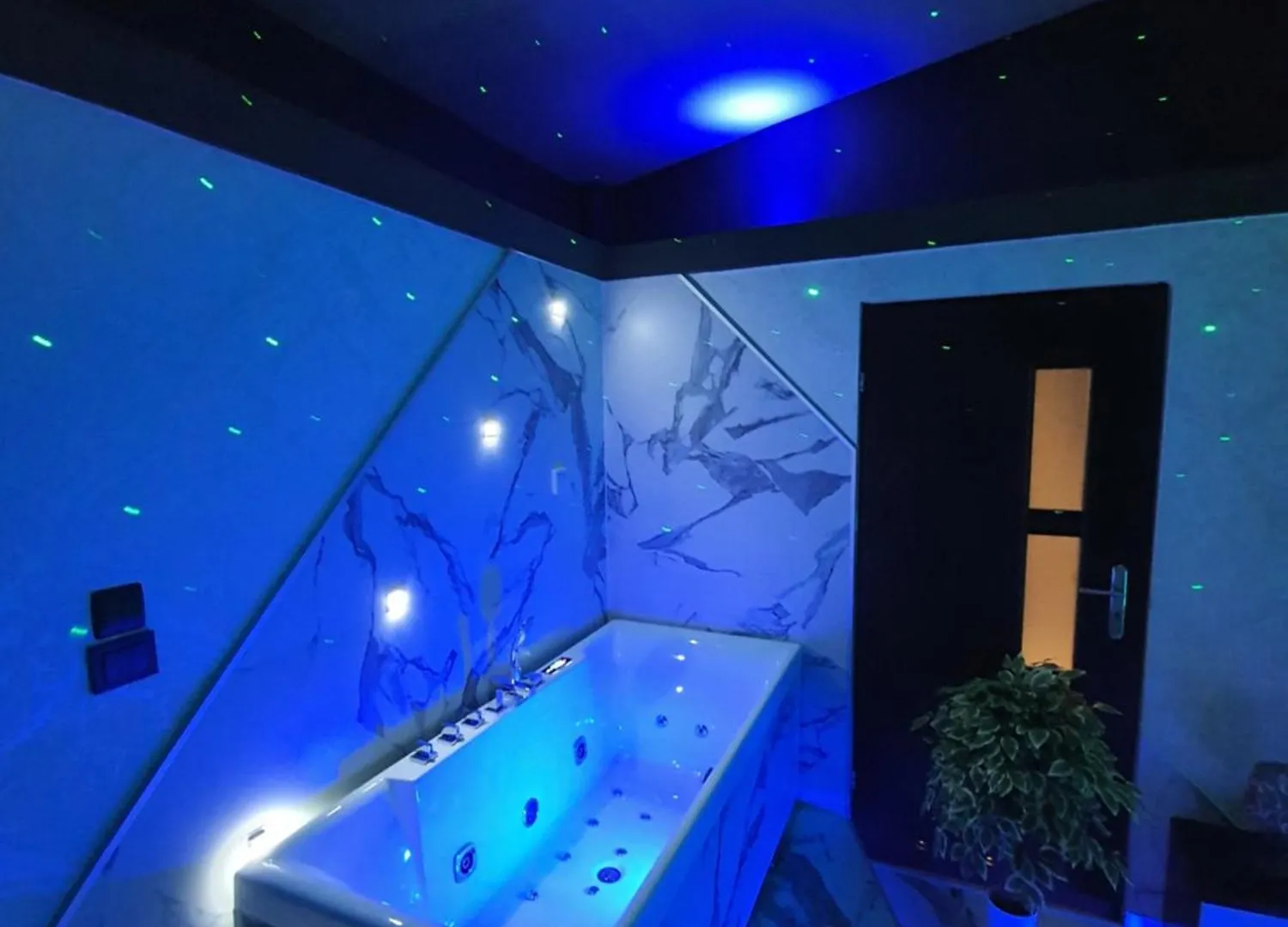 Apartament Z Jacuzzi Krakow Rynek 3*,
